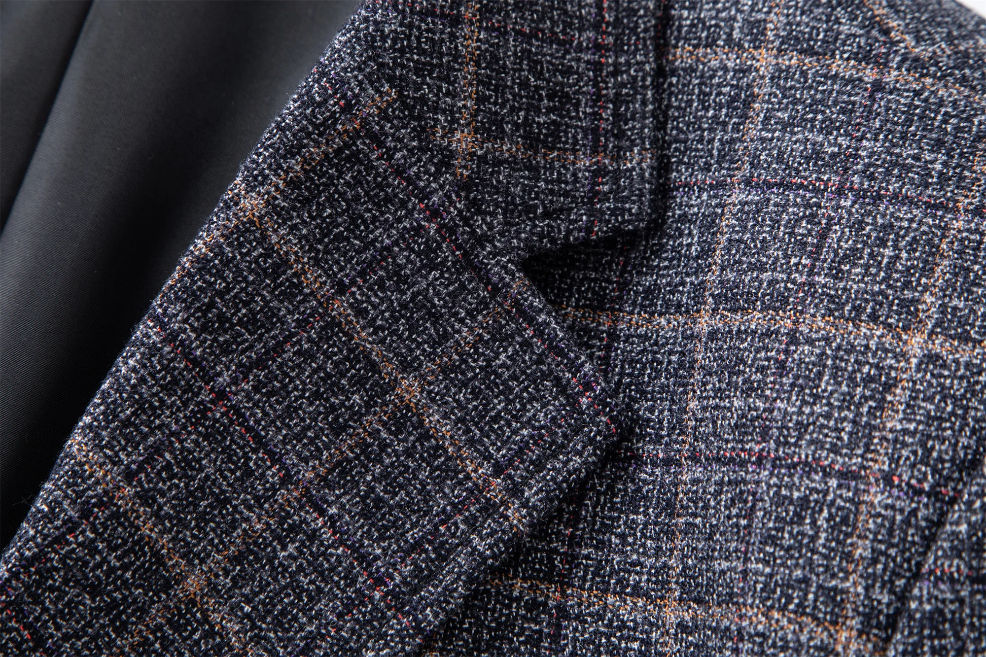 ลายชุดสูทผู้ชายลายสก๊อตเสื้อแจ็คเก็ตผู้ชายธุรกิจชุดลําลองผู้ชายฤดูใบไม้ผลิและฤดูใบไม้ร่วงชายวัยกลางคนบางชุดหลวมขนาดใหญ่สวมใส่อย่างเป็นทางการอเนกประสงค์น้ําหนักเบา TOP