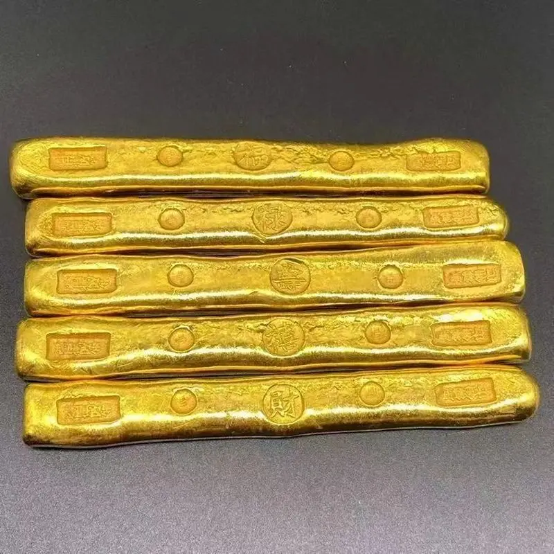Antique-style gilded copper ingots, , coins, solid gold bars for fortune, prosperity, longevity, happiness, a