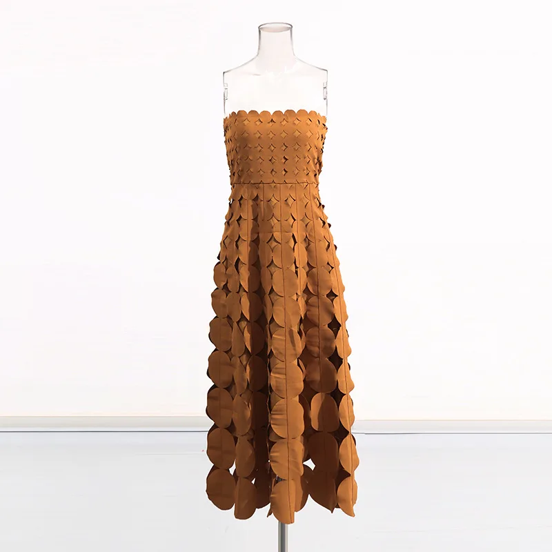 เดรสยาวเอวสูงปี 2025 เดรสปาร์ตี้มิดิเซ็กซี่แบบไม่มีสายหนังสีน้ำตาลขาว