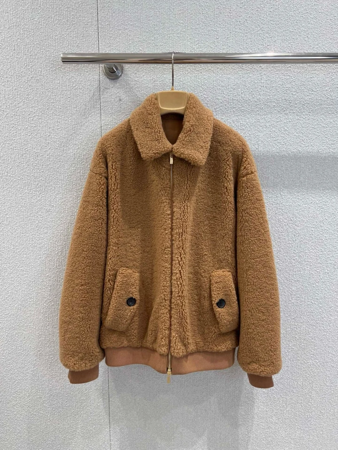 

Autumn Winter New Teddy Brown Wool Zipper Jacket High End Fluffy Soft Warm Leather Material Fashion Casual Outerwear For Women