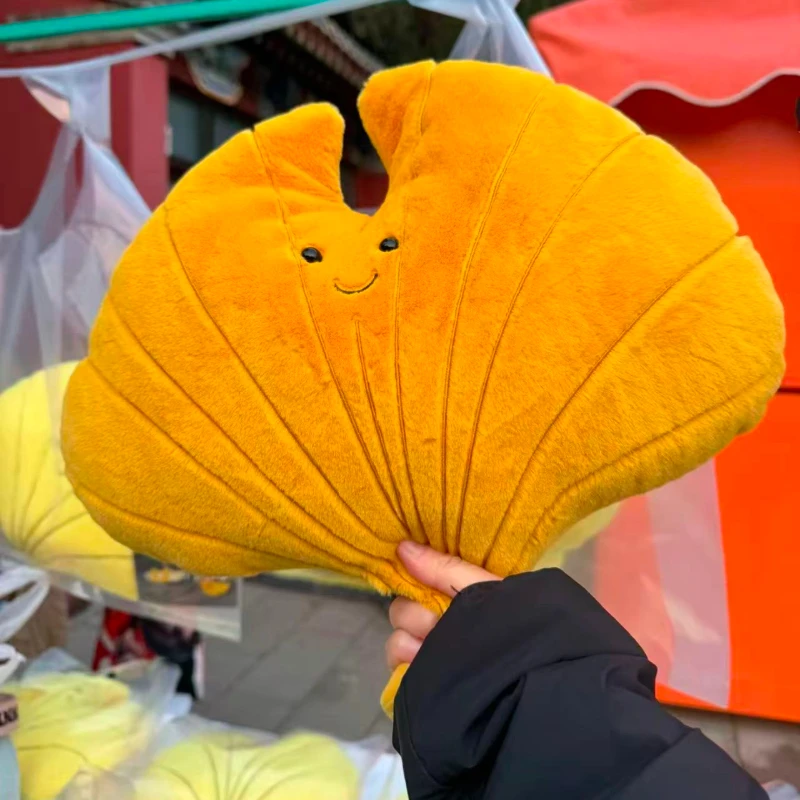 Simulazione creativa 15 cm foglie mini ciondolo cartone animato foglia d'acero bambola morbida farcita cuscino del divano bambino accompagnare cuscino decorazioni per la casa