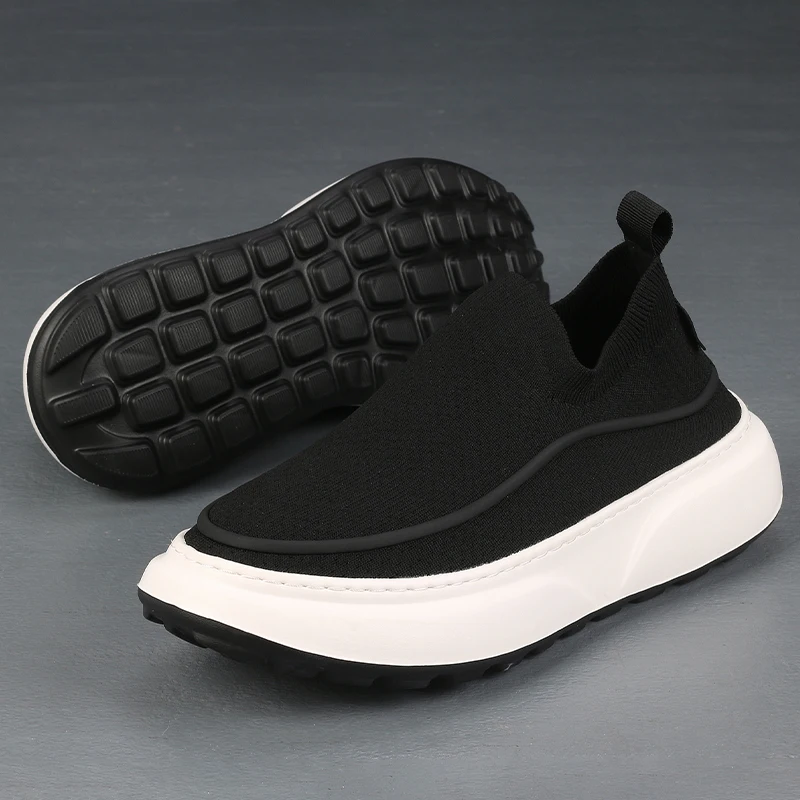 New Black Versatile Lazy Shoes with One Step, Thick Sole, Lightweight and Comfortable Mesh for Men