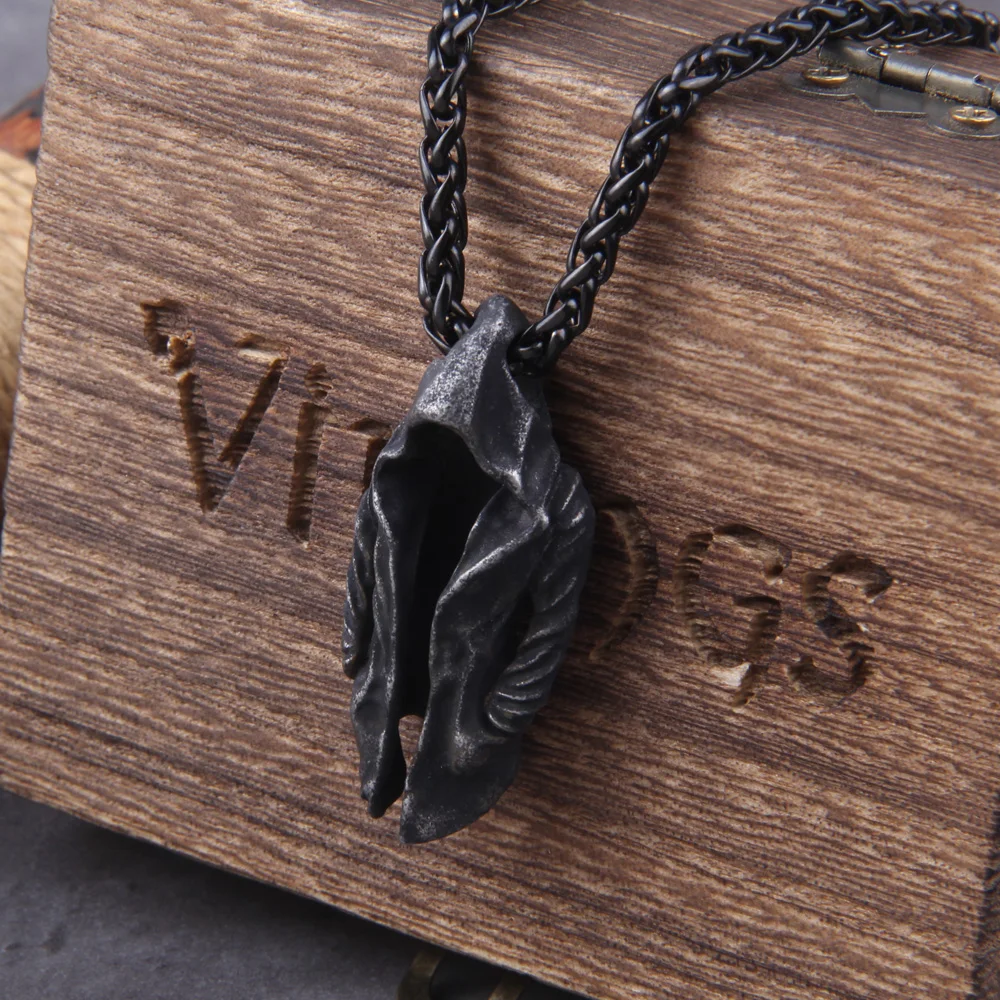 Cool Punk Vintage Assassin Cloak Man In Black Pendant Necklaces For Men Boys Stainless Steel Personality Hip Hop Jewelry Gifts