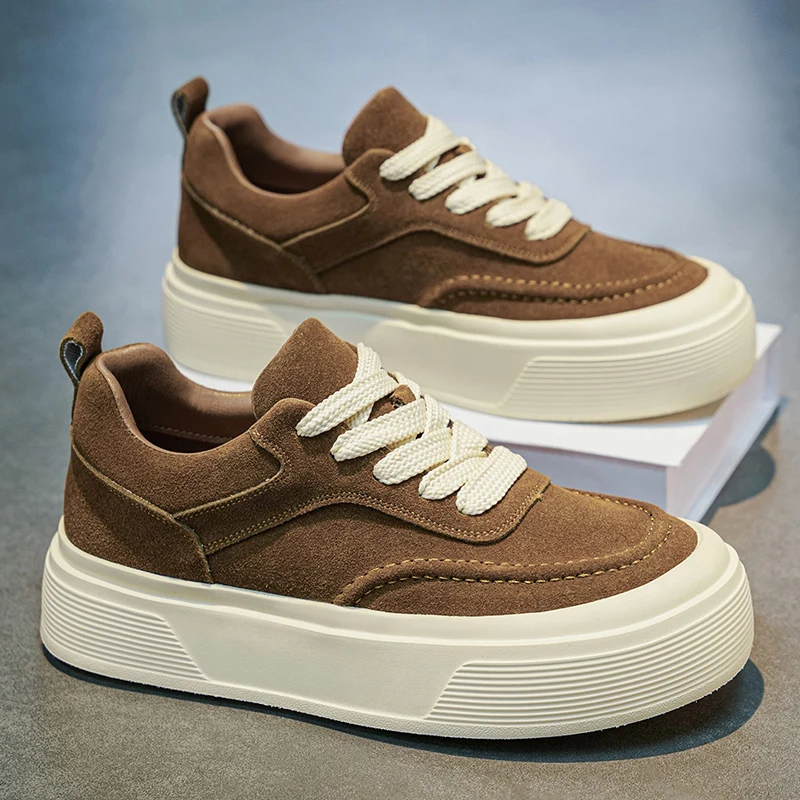 Fashion Solid Color Wear-resistant Board Shoes 2026 Spring Popular Man Casual Shoes Thick Soles Comfortable Anti-slip Mens Shoes