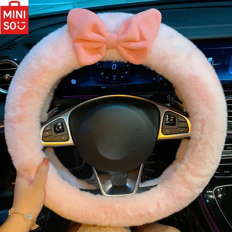 

MINISO Disney Minnie Car Bow Plush Steering Wheel Cover Kawaii Winter Warm Handle Cover Diameter 38cm Ladies Car Decoration Gift