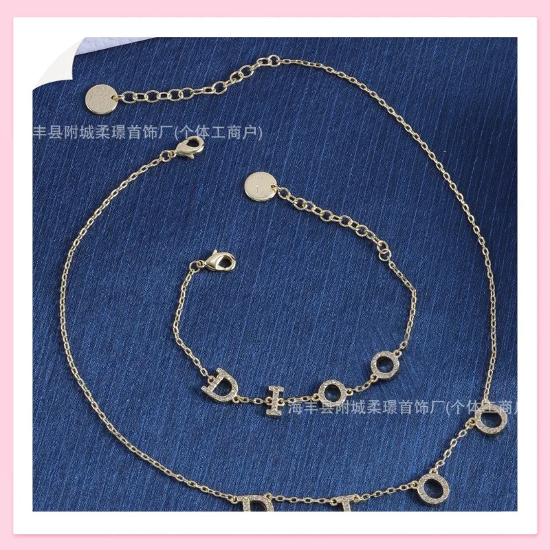 

Новое ожерелье с буквами, популярный браслет-цепочка с темпераментными стразами, женское ретро-ожерелье