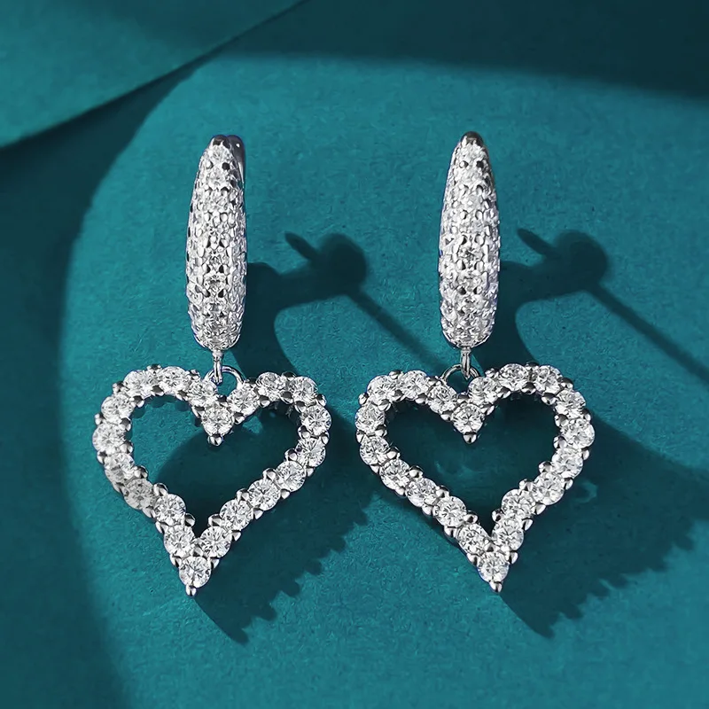 Luxury white gold solid platinum PT950 European and American irregular love earrings, versatile and exquisite earrings
