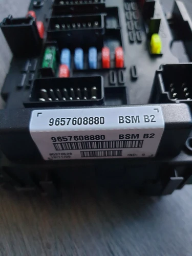 Imagen 2 del producto Conjunto de caja de fusibles BSM B2 para Peugeot 307 406 807 206 Citroen C3 C5 C8 Xsara 1999-2012 9657608880 9650664180   6500Y1