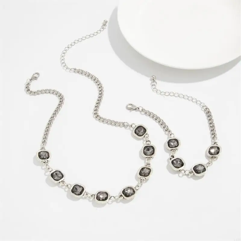  Fashionable Alloy Square Black Diamonds Jewelry Chain Bracelet Resistant to Wear