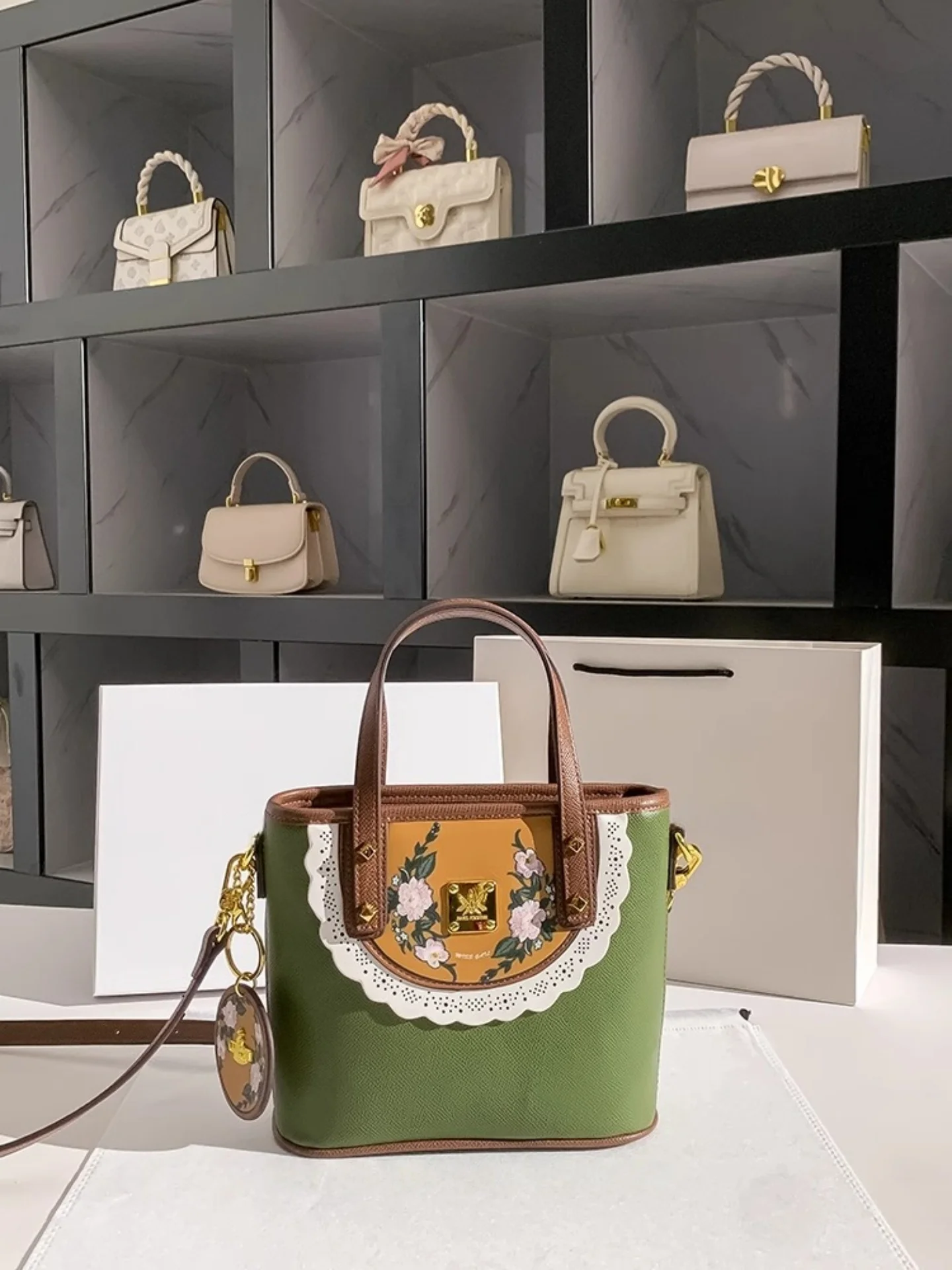 

Stylish and Luxury Handbag with Charming Embroidery Printing and Pendant Women's Popular and Versatile Shoulder Crossbody Bag