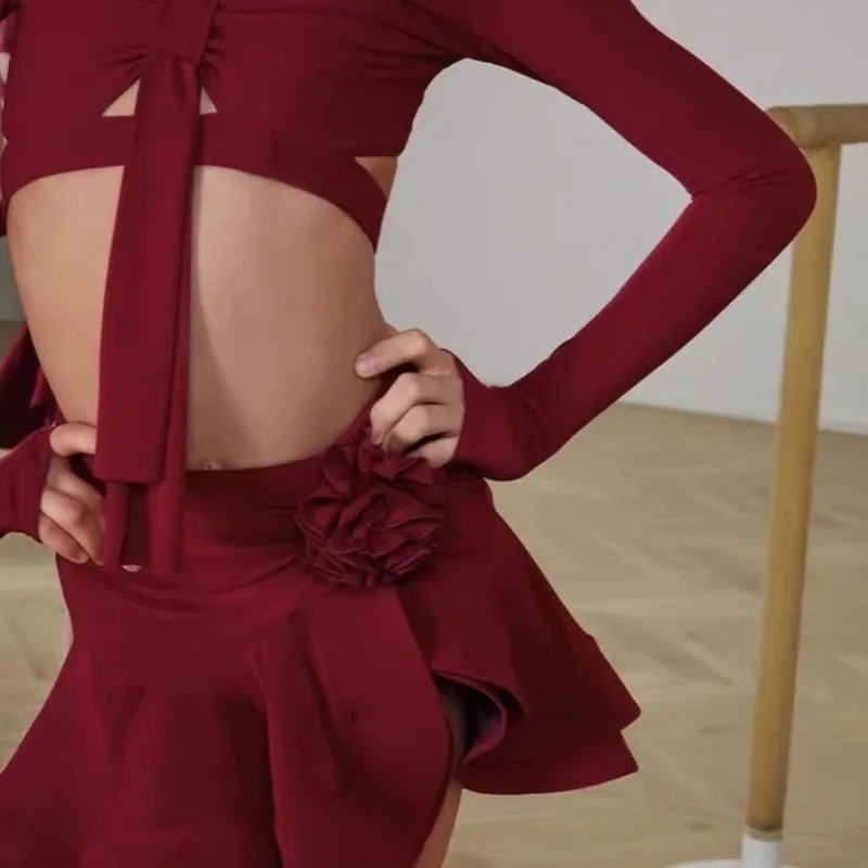 차차댄스 성인 봄, 가을의 새로운 성인 라틴 댄스 의상은 세련되고 무거운 스커트 공연 의상입니다.