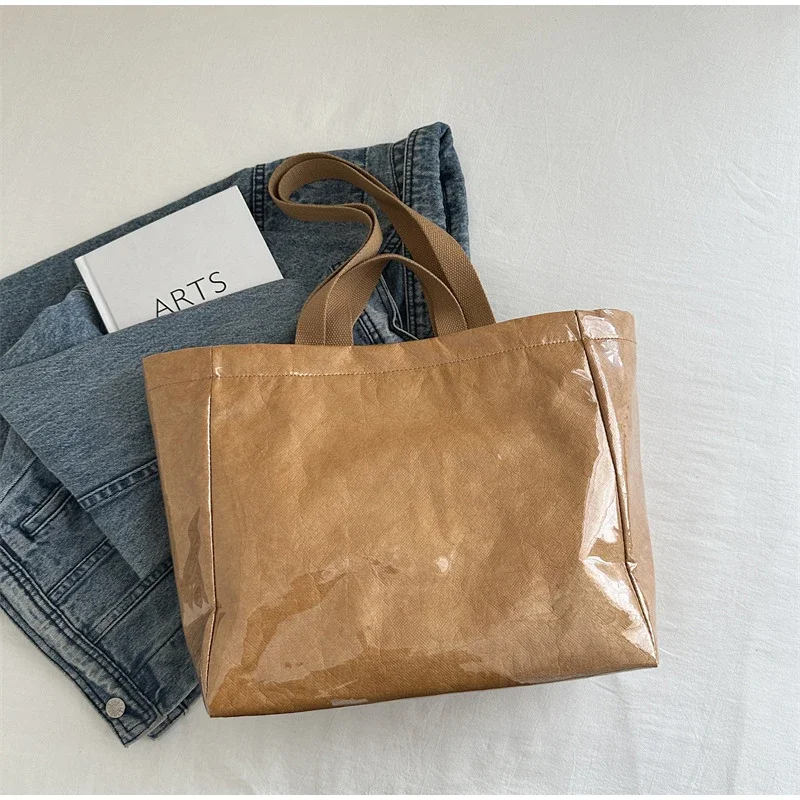 Durchsichtige Umhängetasche aus Kraftpapier mit PVC-Oberfläche, Vintage-Hobo-Umhängetasche, wasserdichte Einkaufs-Briefhandtasche, Damen-Einkaufstasche mit Griff oben – Detail 3