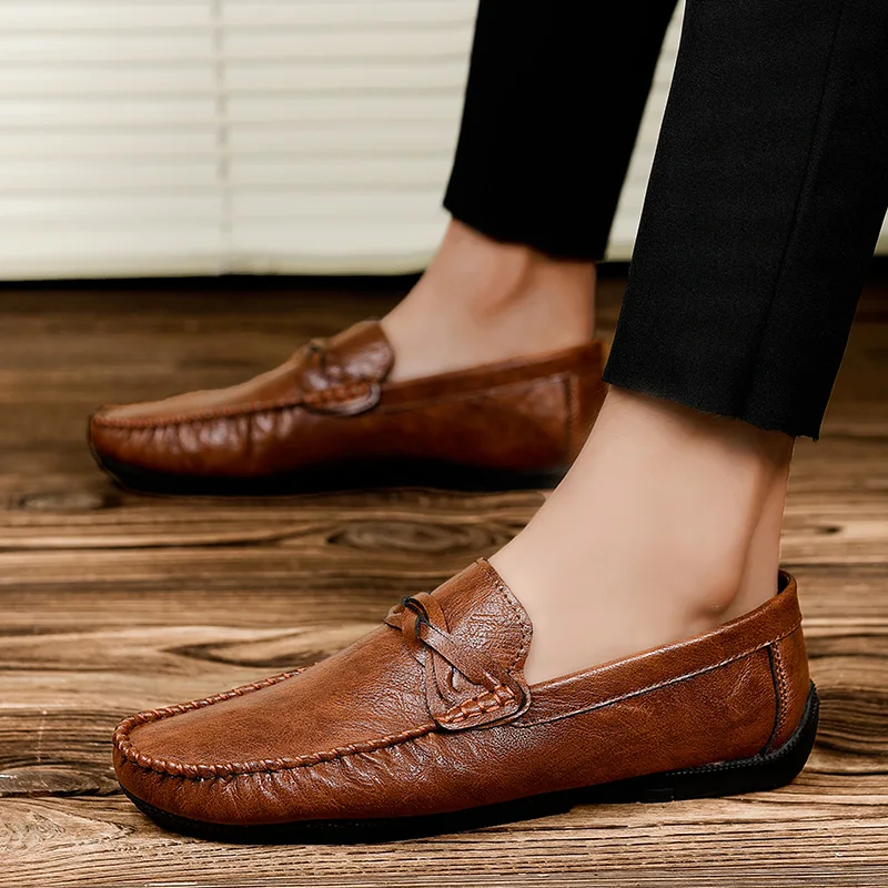 

The new style of Doudou shoes is a Korean-style breathable one-step lazy loafers with soft soles and casual leather shoes