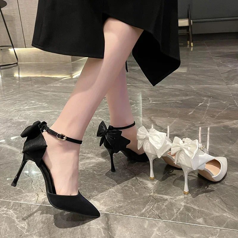 Zapatos de tacón alto con lazo para mujer, calzado elegante con hebilla puntiaguda, para boda, primavera y otoño, 2024