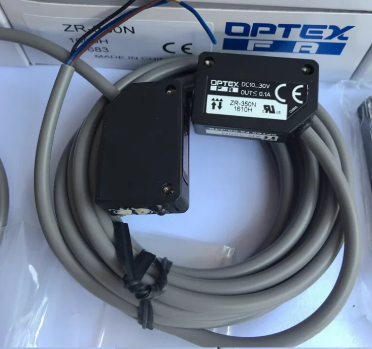 

New Original Z2R-400N Z2R-400P reflective photoelectric sensor
