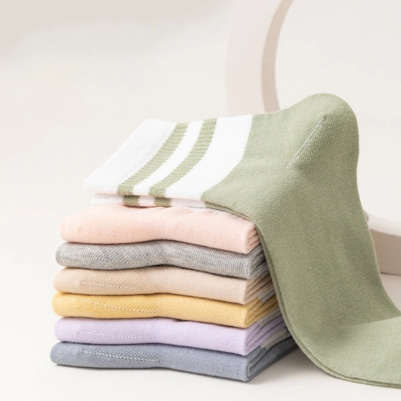 

5 Pairs Women's Socks Set Korean Stripes Simple Versatile Mid Tube Socks Breathable Sweat Comfortable Absorbing Cotton Socks
