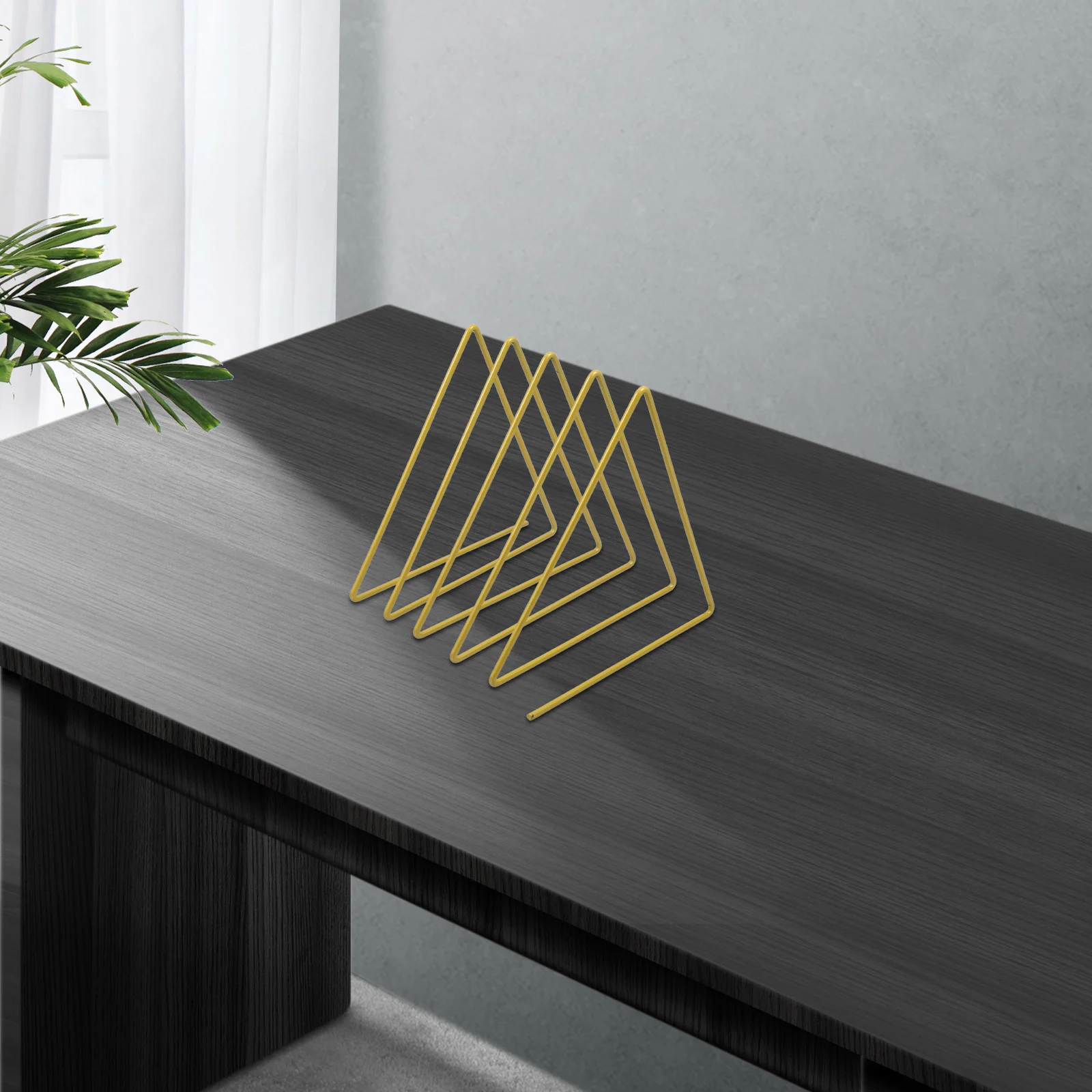 Triângulo estante organizador de metal desktop arquivo titular para escritório escola uso doméstico elegante nordic acessórios mesa desordem livre