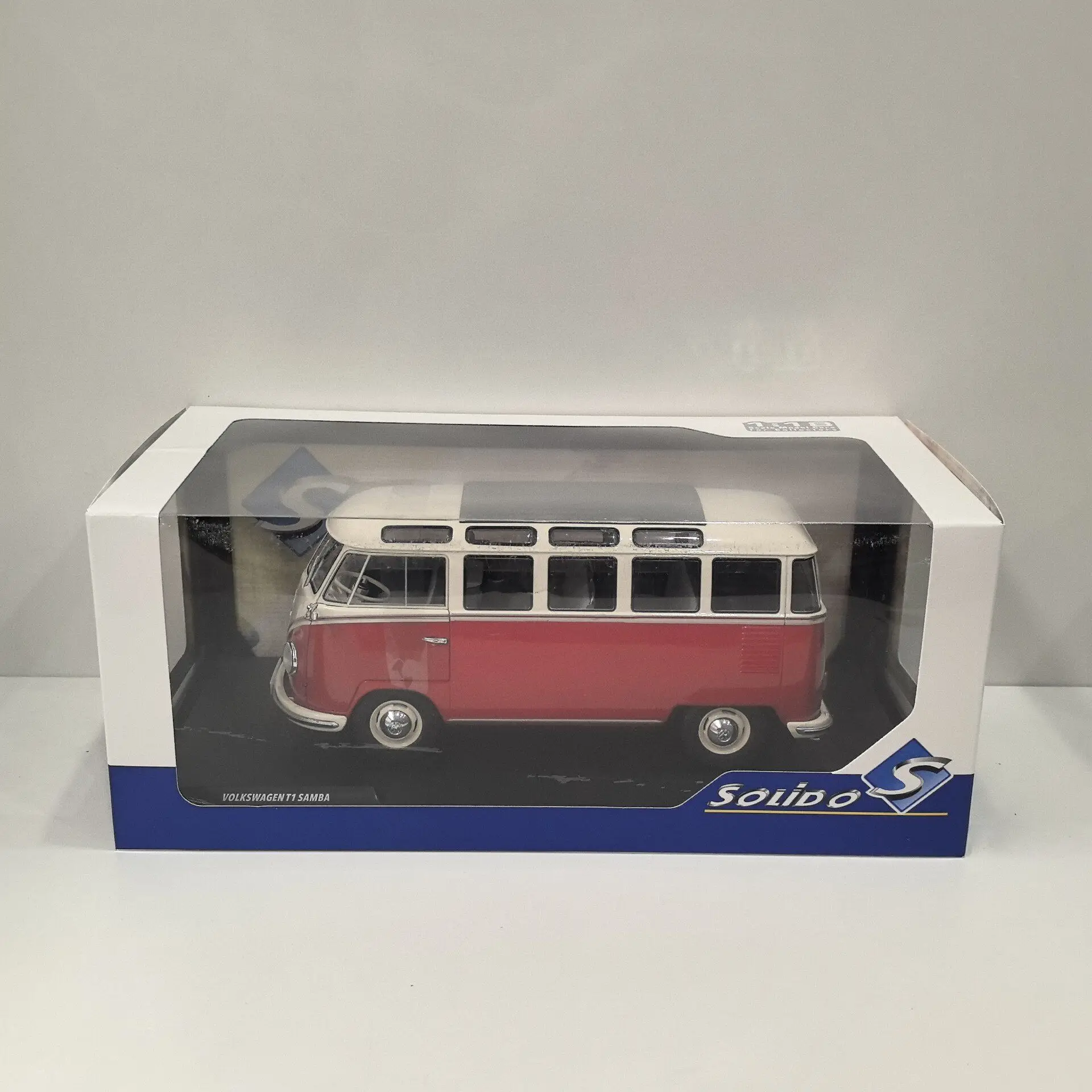 

Модель автомобиля из сплава Diecast SOLIDO 1/18 Scale VW T1 SAMBA 1962 Pickup с дефектами поверхности покраски