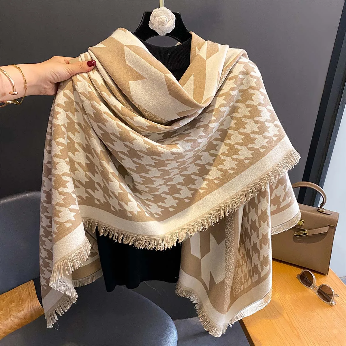 2024 New Luxury Winter Thick Warm Scarf For Women Cashmere Shawl Wrap Pashmina Neckerchief Bufanda Female Tessel Echarpe Blanket