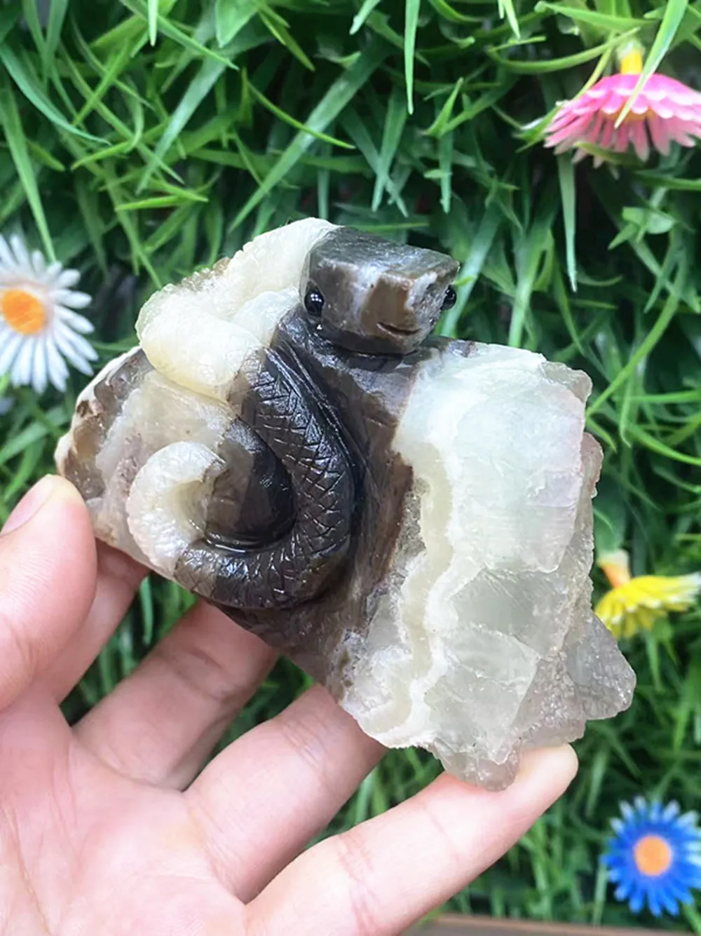 Natural quartz crystal fluorite crystal cluster carved snake - home decoration item, decorative piece