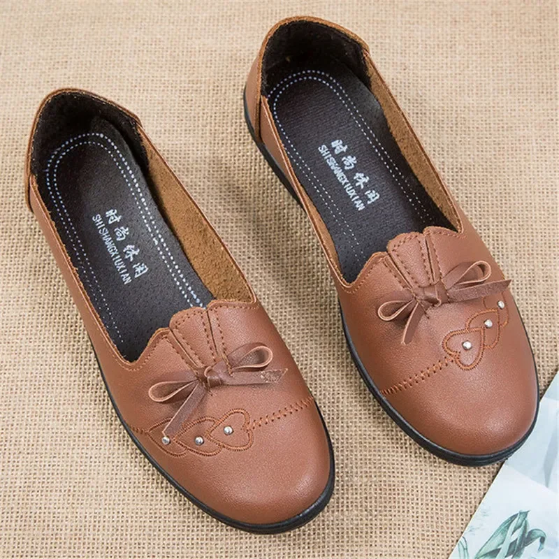 BEYARNE Big size 35-41 new women flat shoes round toe butterfly-knot PU leather shoes woman casual moccasins without lace Oxford