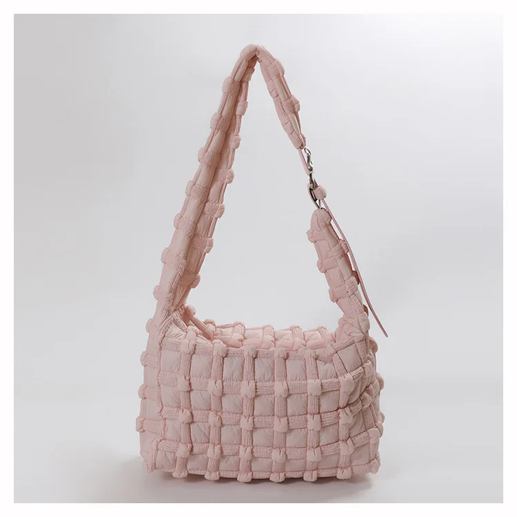 Mala de nylon ruched para mulheres, acolchoada, acolchoada, bolsas de ombro, em forma de travesseiro, algodão, tiracolo, casual, 2024