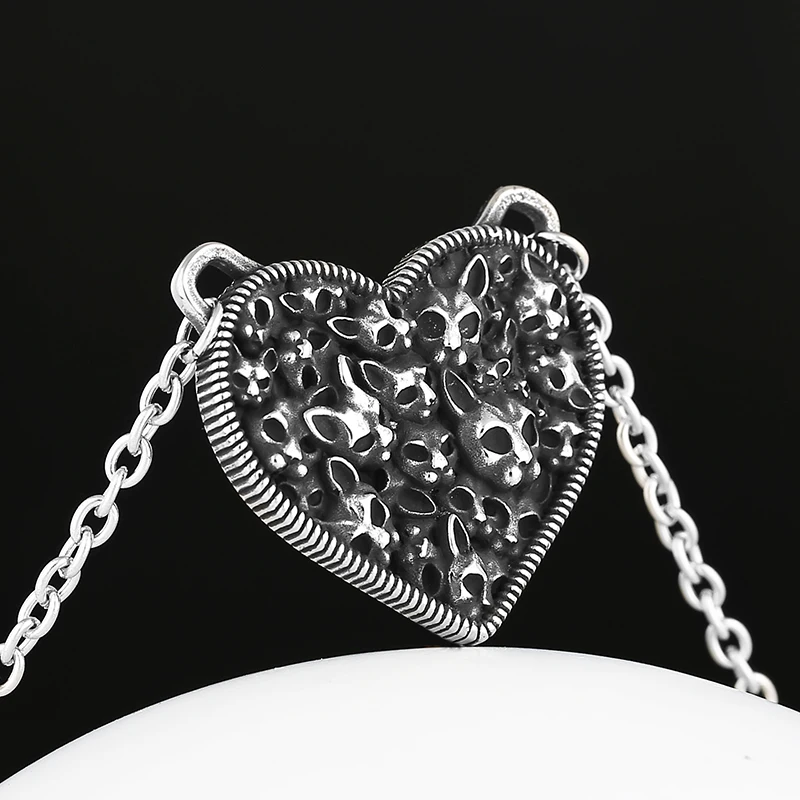 2022 New More Cat Heart Pendant Necklace Fashion Metal Glass Face Fine Chain Jewelry Man Women Couple Gift Accessories Souvenir