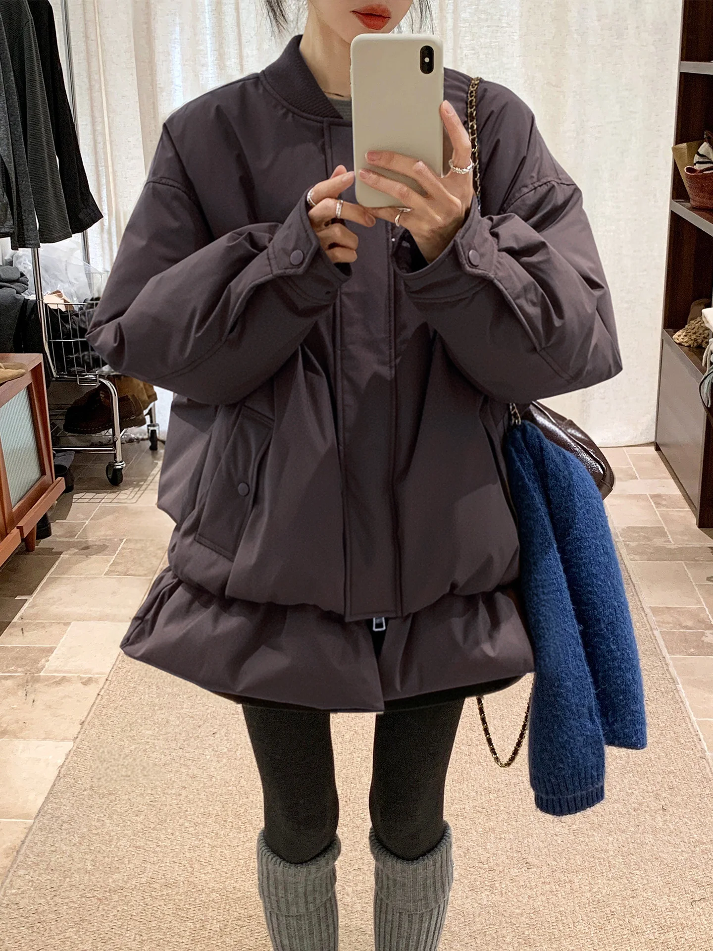 

BRIVIN Корейская женская пуховая куртка свободного кроя с подолом в виде цветочного бутона, новинка зимы 2026, утягивающий эффект