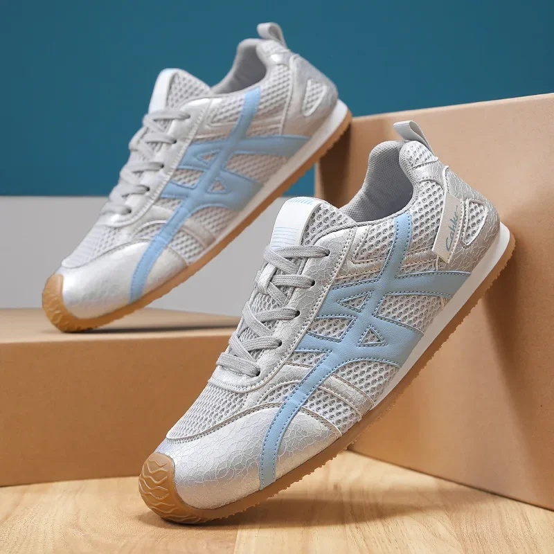 

Новая мужская повседневная спортивная обувь, кроссовки с дышащей сеткой, уличные крутые кроссовки