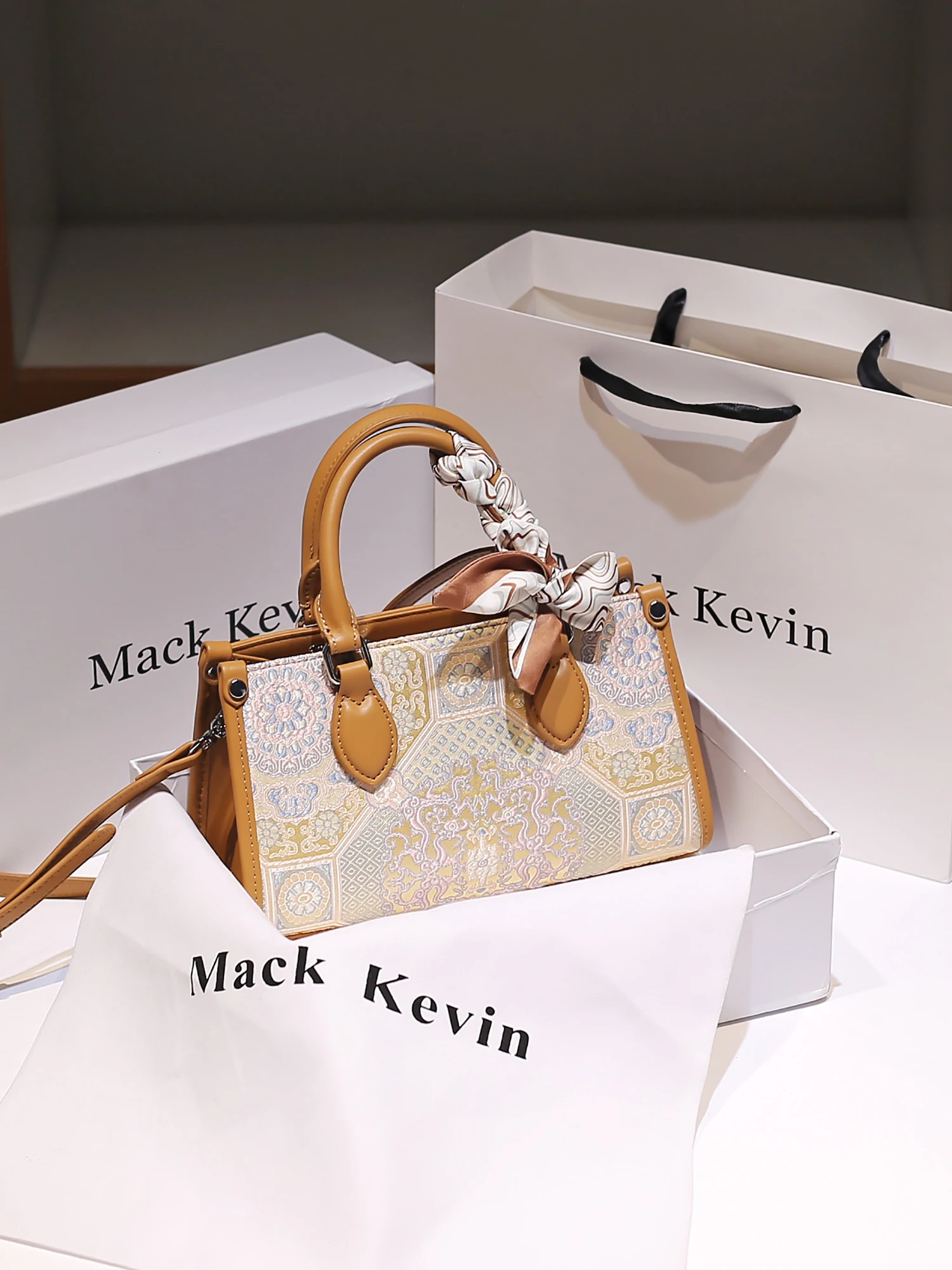 

New Chinese and Handbag with Charming Decoration Printing and Scarves Women's Stylish and Versatile Handheld Crossbody Bag