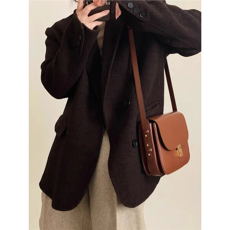 

2025 New Genuine Leather Tofu Bag for Women, High End, Single Shoulder Cross Shoulder Small Square Bag, Commuter Bag for Women