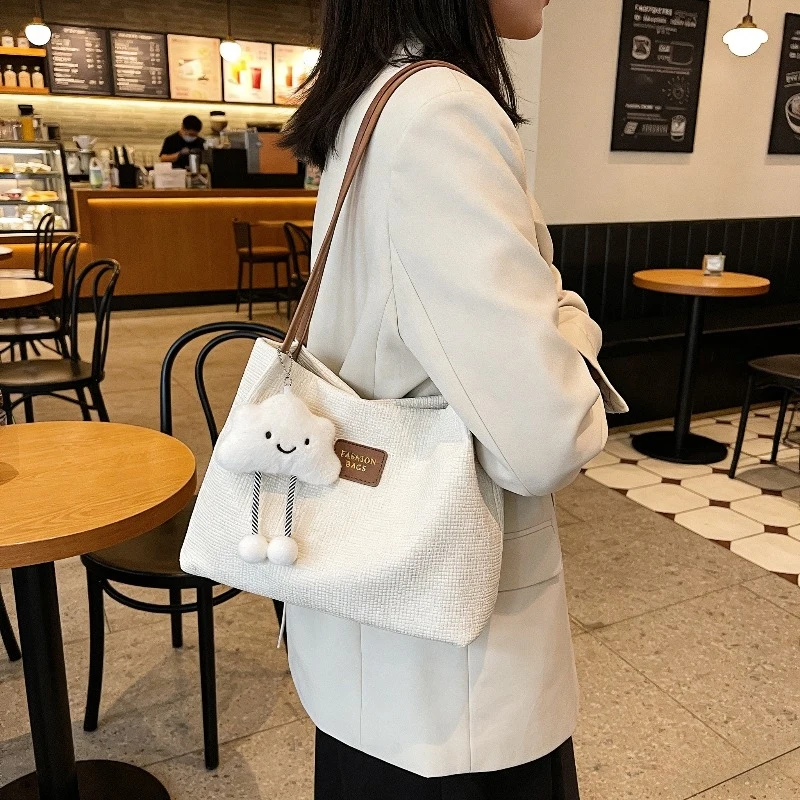 New Fall Versatile Simple Shoulder Bag Fashion Commute Tote Bucket Bag image 3