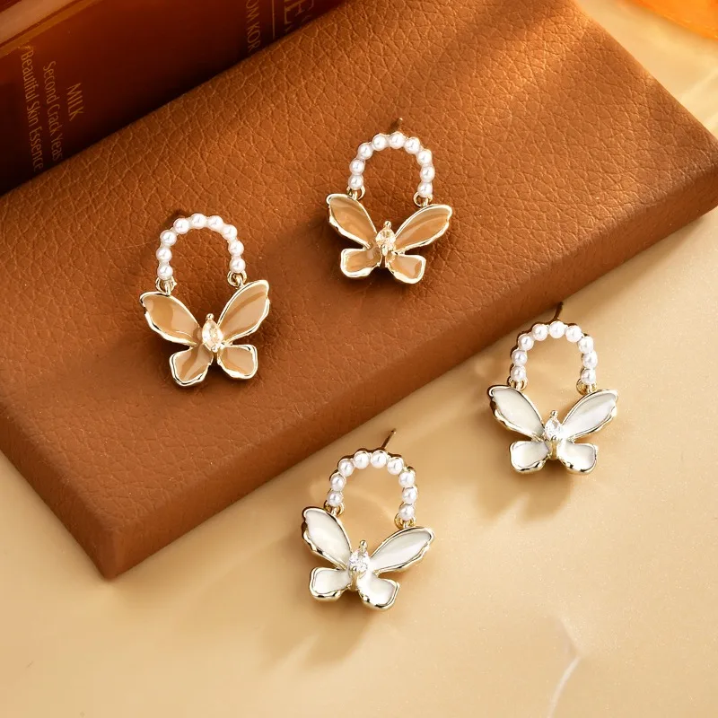 European and American new fashion retro simple versatile butterfly shape women's earrings