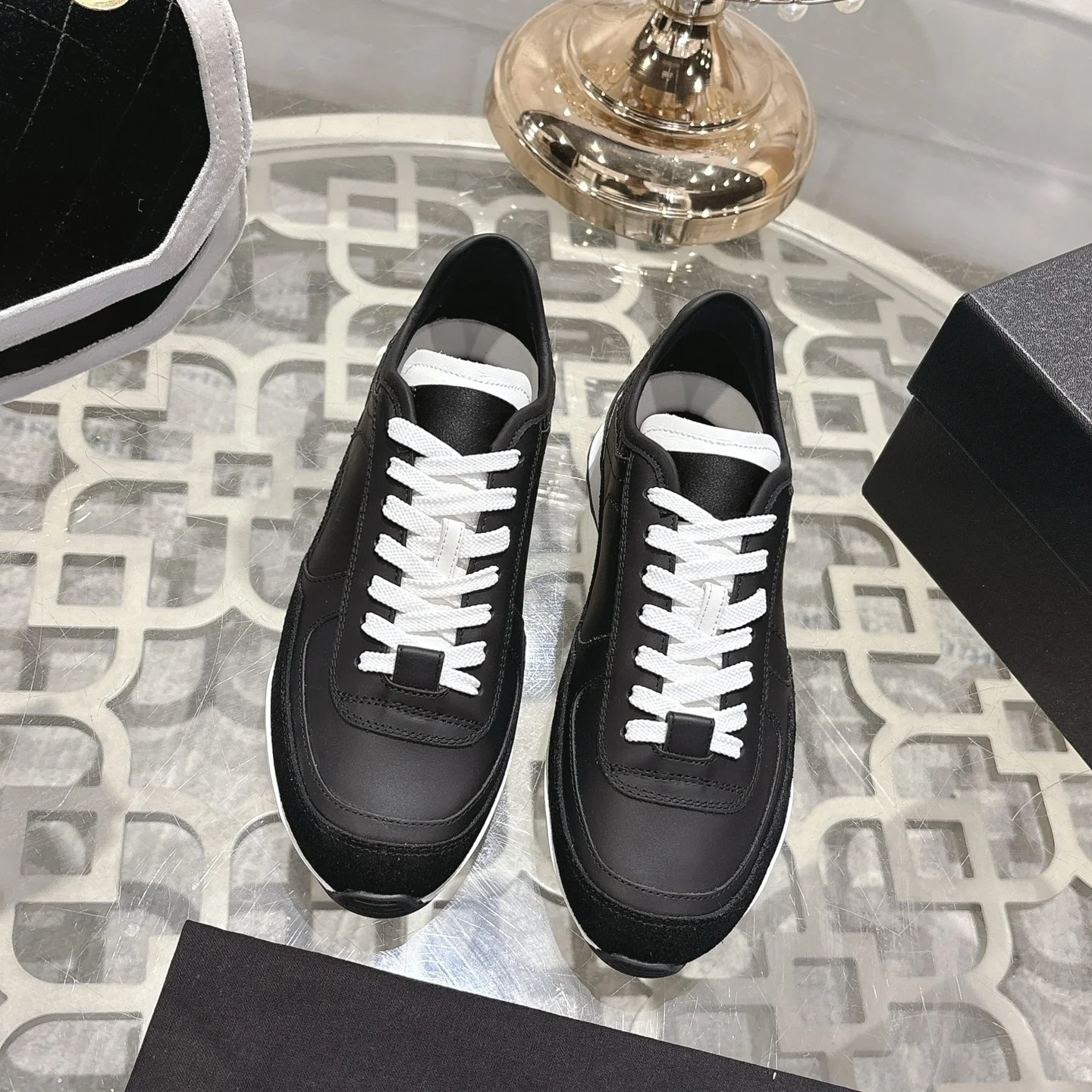Comfort Flat Insole Unisex Skate Board Shoes Breathable Canvas Upper Lace Up Casual Sneakers Non Slip Rubber Outsole Trendy Street Footwear Men Women Daily Outdoor Walking