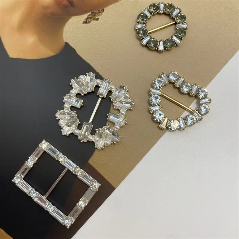 Fashionable Heart-shaped Buckles Gold Color Metal Pinless Buckles Clothing Belt Strap Adjustable Buckles