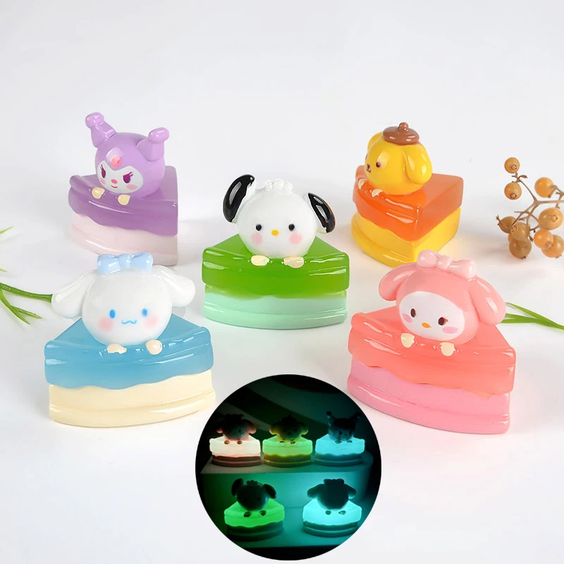 1pc Luminous Mini Sanrio Micro-Landscape Miniature Figurines Fairy Garden Accessories Home Decor Glow In The Dark