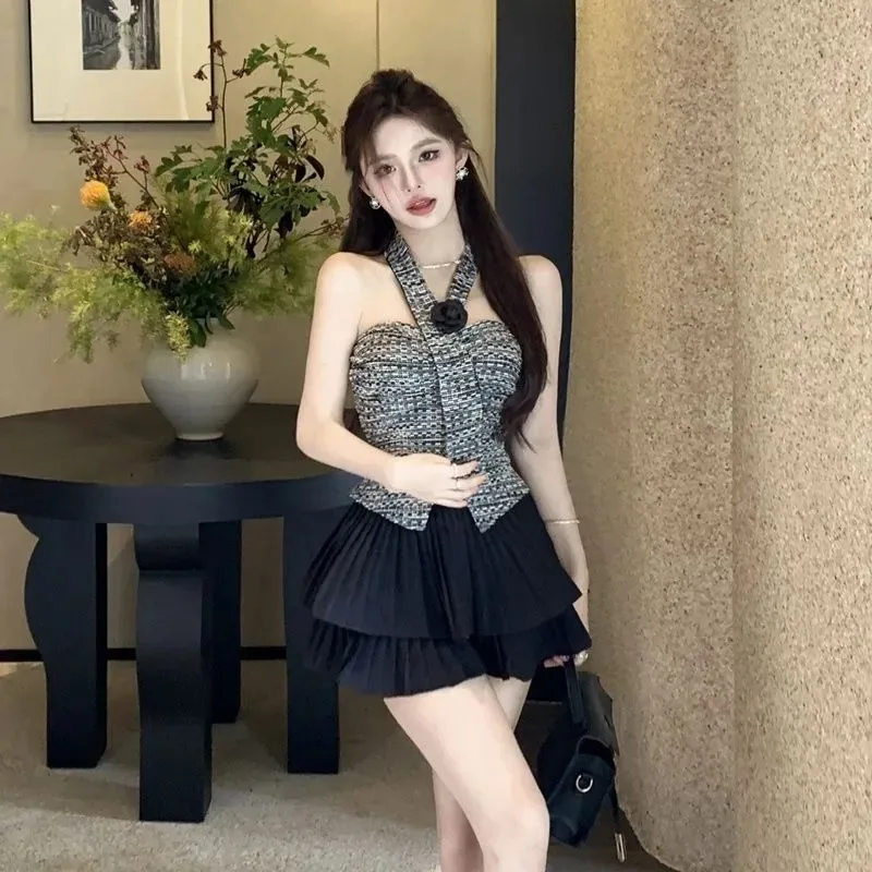 Sweet Spicy Hanging Neck Bra Top Cake Skirt Women Korean Embroid Off Shoulder Fashion Strap Pleated Skirts Slim Two Piece Set