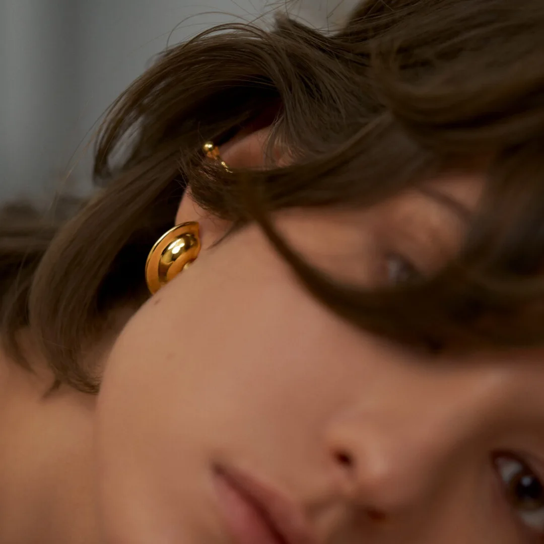 Fashion C Shaped Gold Silver Earrings Women Popular Europe American Jewelry Accessories