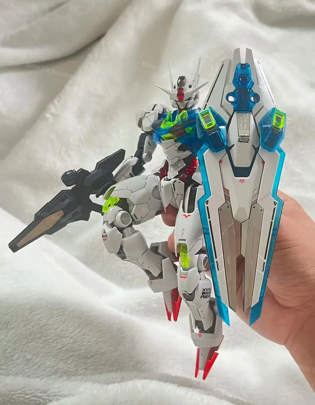 재고 있음 XF KL 모델 MG 1/100 Fm Xvx-016 에어리얼 조립 모델 키트 애니메이션 액션 피규어 로봇 플라스틱 가동형 모델 선물 장난감