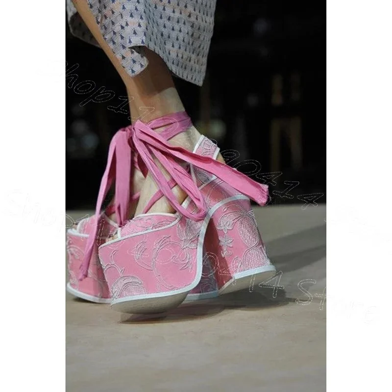 الأزهار التطريز الوردي اللمحة تو صنادل أرضية الدانتيل يصل أحذية النساء كعب عالي مكتنز جديد حفلة يؤرخ 2025 Zapatos Para Mujere