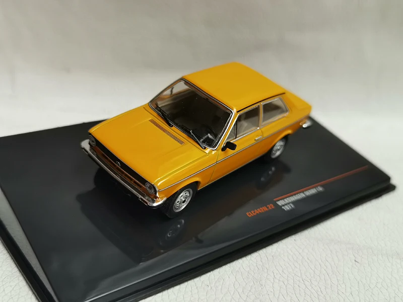 Diecast 1:43 Scale LS 1977 Alloy Car Model Toy Collectible Ornament Souvenir Toys Cars