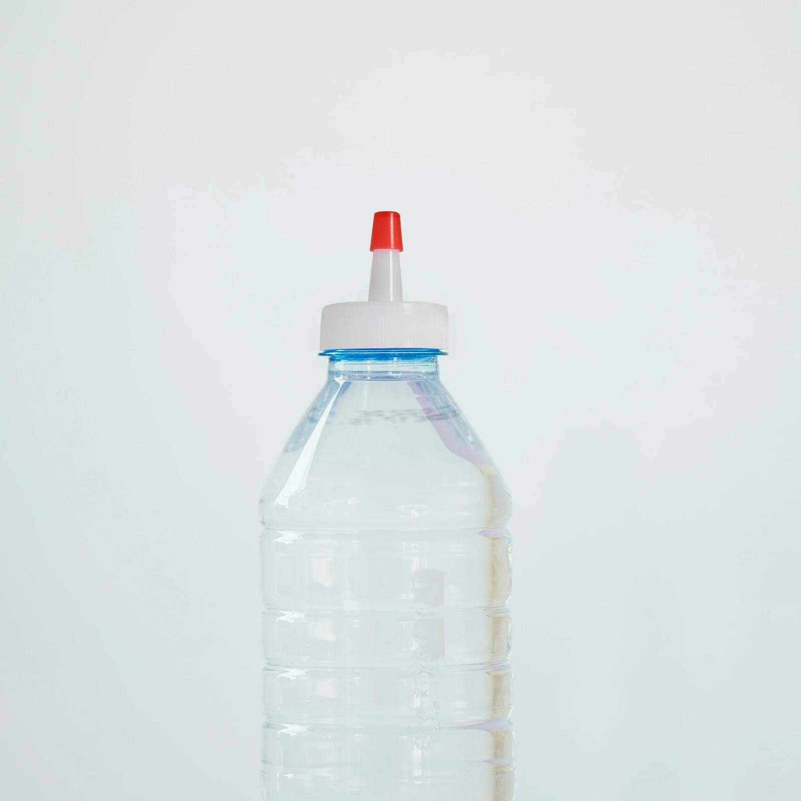 

20pcs Leak Proof Bottle Cap White Spike Replacement Dispensing Plastic Craft Emptying Sauce Flavoring Bottles Tops