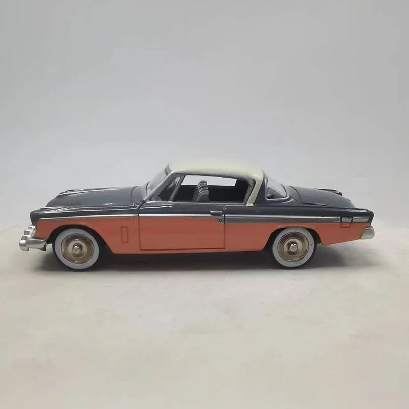 12.5CM Studebaker Coupe Car 1955 Classic Car Model Metal Die-Cast & Toy Vehicle Adult Fans Collection Gift 43002