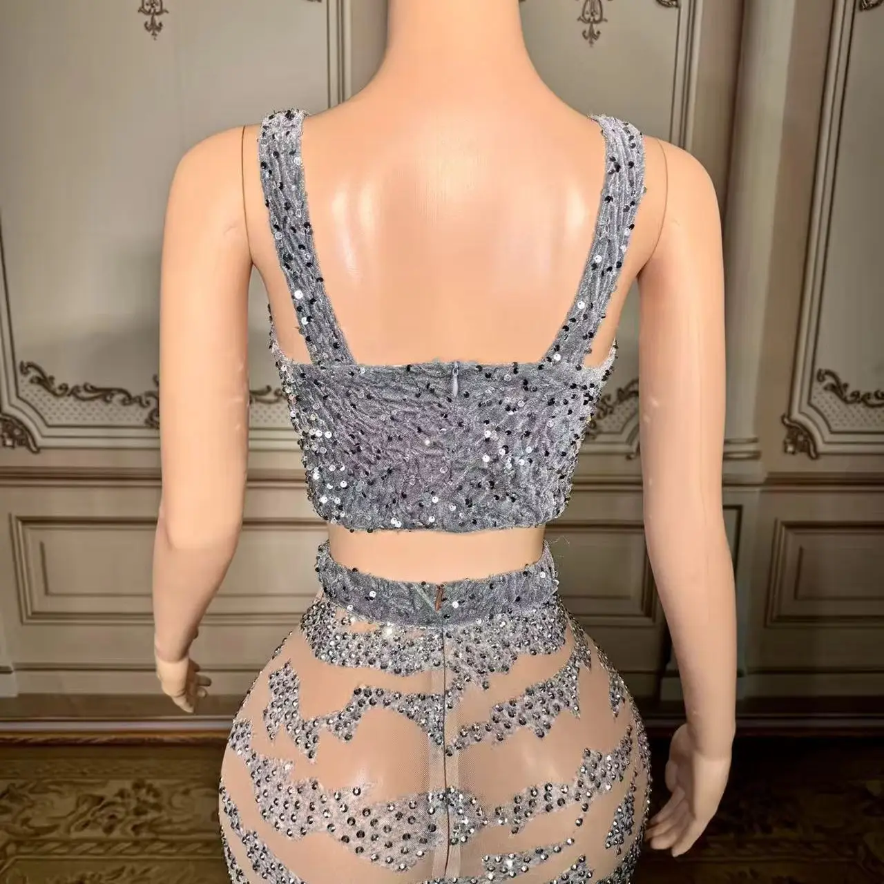 ROSEINTHEBOX-vestidos de noche con cuello de pico para niñas negras, sexys, sin mangas, con diamantes personalizados, plumas de terciopelo, vestido de celebridad