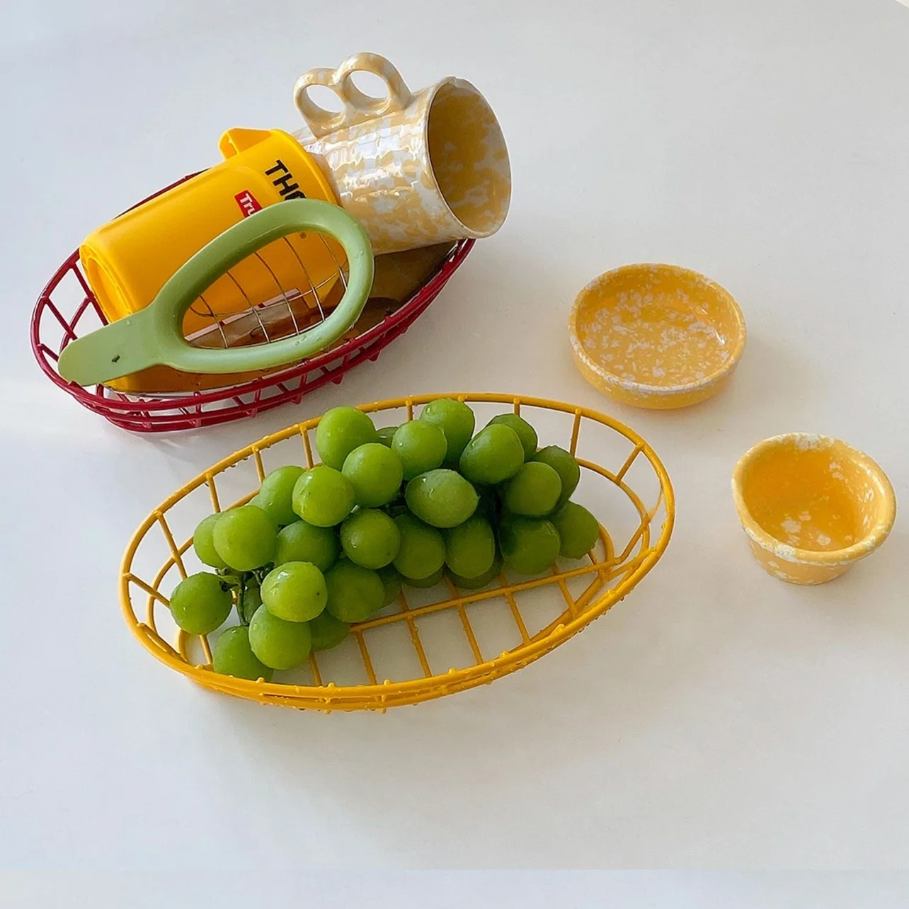 

Shinymomo Korean Style Simple Iron Art Fruit Basket Desktop Storage Snacks Miscellaneous Items Storage Small Basket