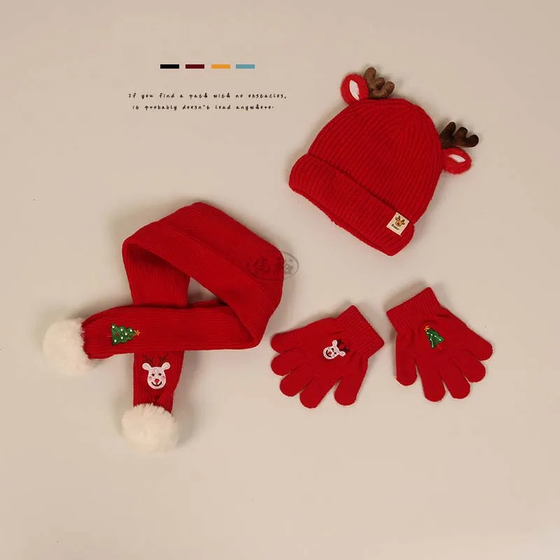 

Little maven 2023 Children Hat Scarf and Gloves 3 pcs Velvet Scarf Cute Antler Baby Wool Christmas Sets Suit 1-6 year