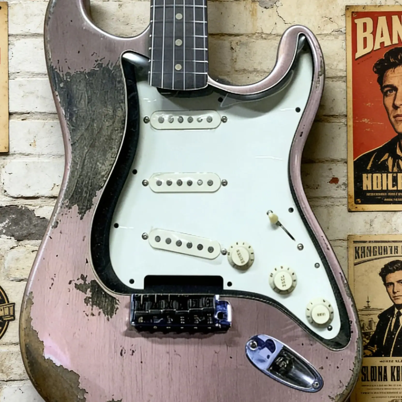 

Комплект гитарных звукоснимателей в стиле 1969 года, 3-полосные, с сопротивлением 5,8 кОм, Alnico V, с пикгардом стандарта US