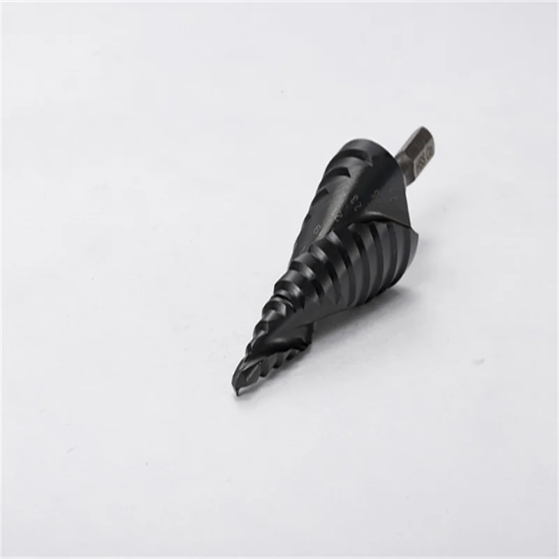 Broca de etapa de aço inoxidável M35 Aço de alta velocidade Cobalto Preto Cone Hex Shank Contendo Alarme Pagode Broca 4-22 5-21 5-27