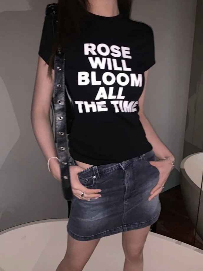 Crop Top T Shirts Hop Outdoor External Outside Open Air Natural Environment Countryside Rural Wild Nature Wilderness