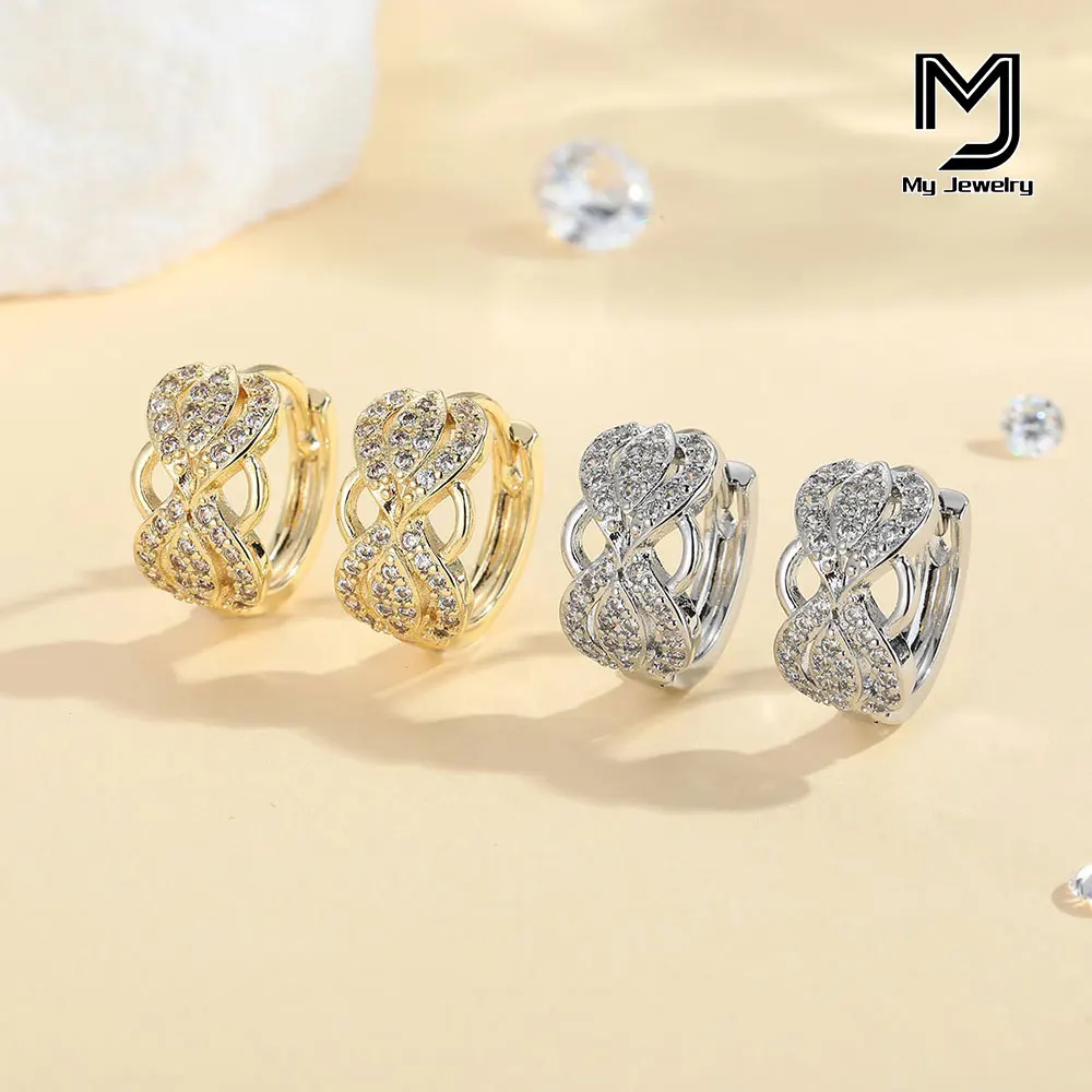 Fashionable and Luxurious Women's Copper Earrings with Zircon Inlays, Simple Line Patterns, Gold-Plated Exquisite Hoops